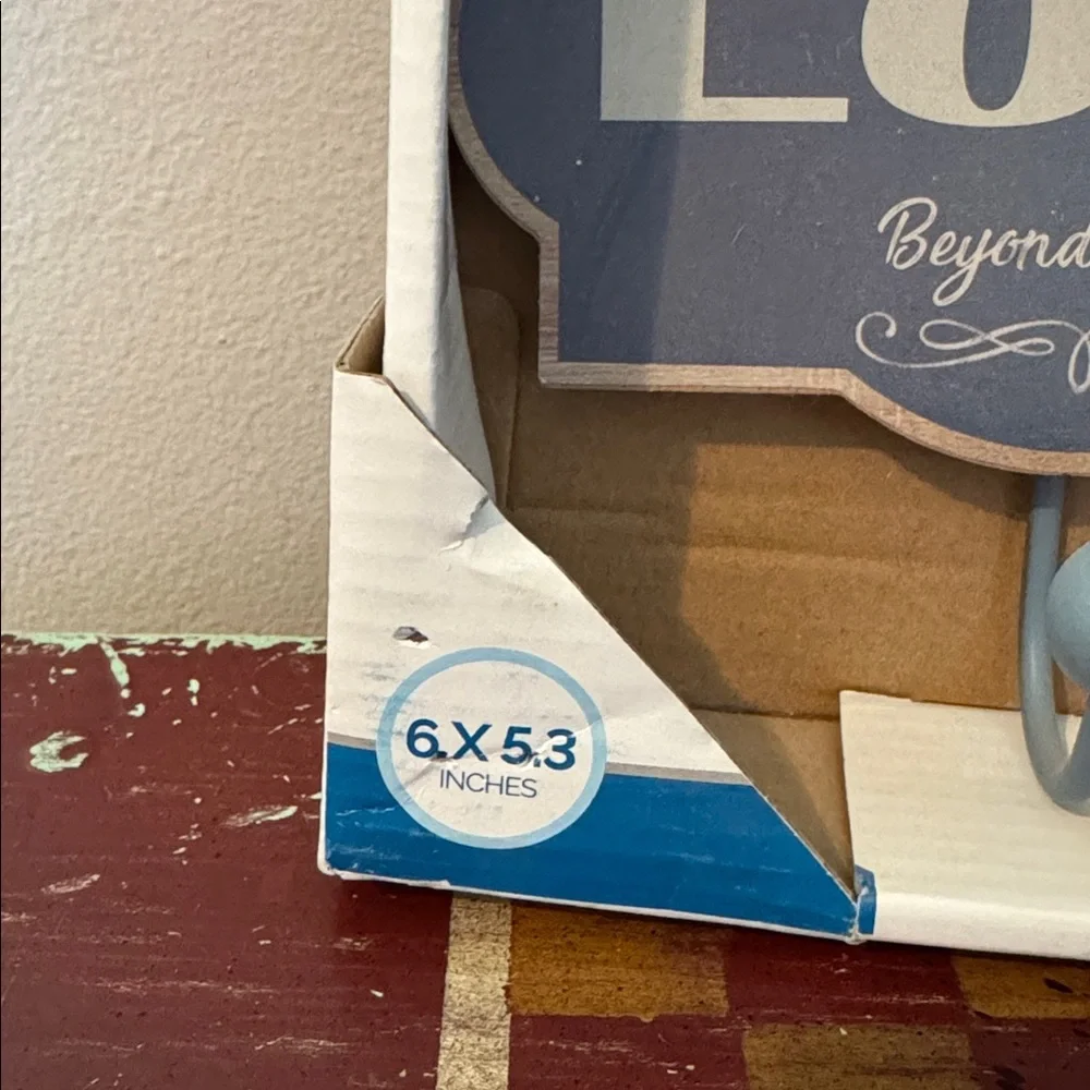NWT INTERIORS BY DESIGN Live Laugh Love Blue Wall Decor Hook Set